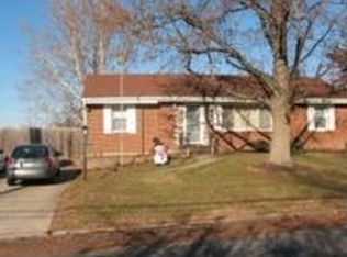344 S Oak St, Cottage Hills, IL 62018