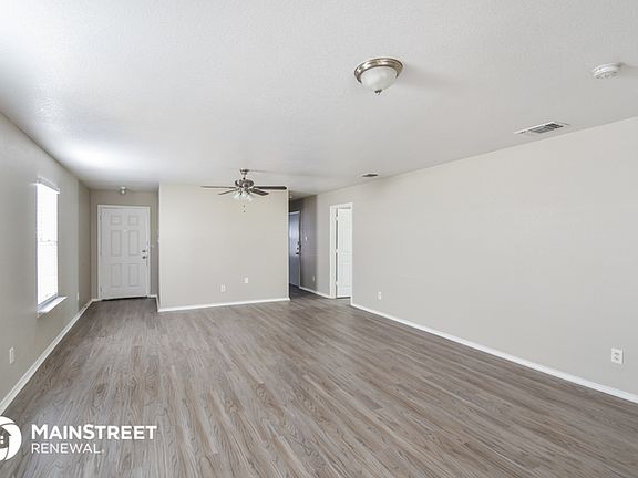 4th image of 2727 Candleridge Dr