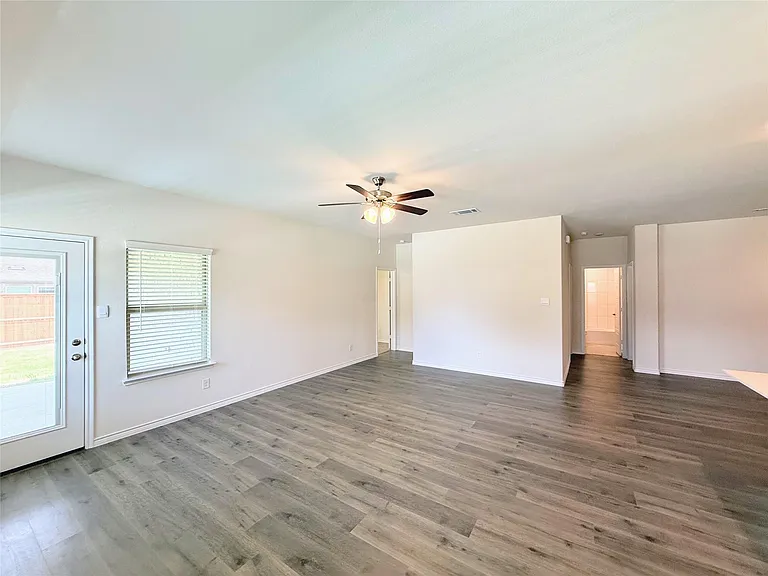 6233 Lassen Ct — Photo 29