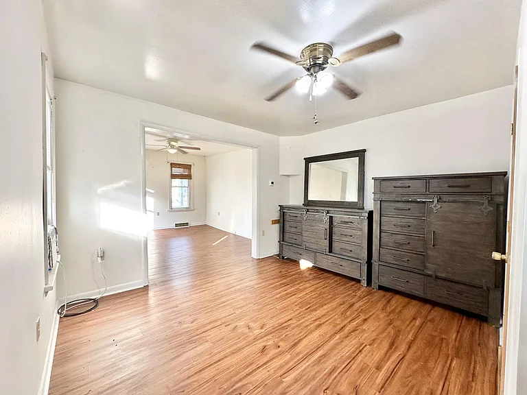 969 Cherry St — Photo 11