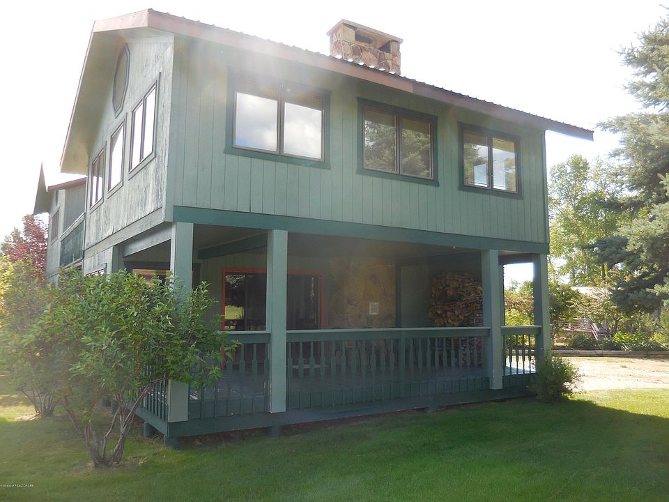 1st image of 445 Middle Branch Dr