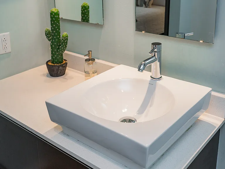 2115 Yeaman Pl #412 — Photo 9