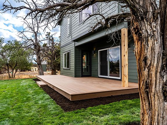 Back deck (column will be finished)