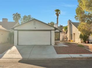 1820 Ann Greta Dr, Las Vegas, NV 89108