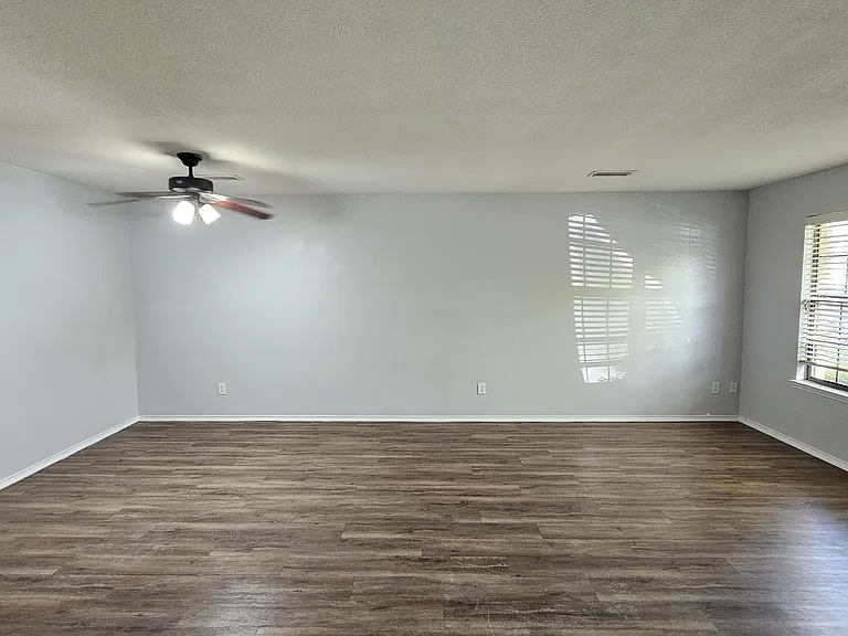 4305 Grassmere Rd — Photo 15