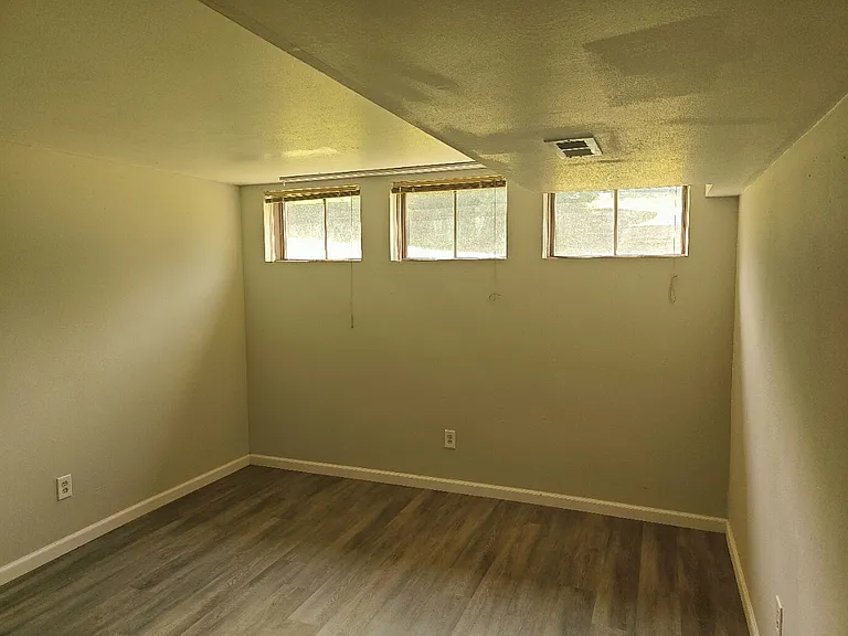 120 E Ravine Ave — Photo 10