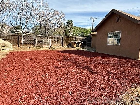 5th image of 23930 Elsinore Ln