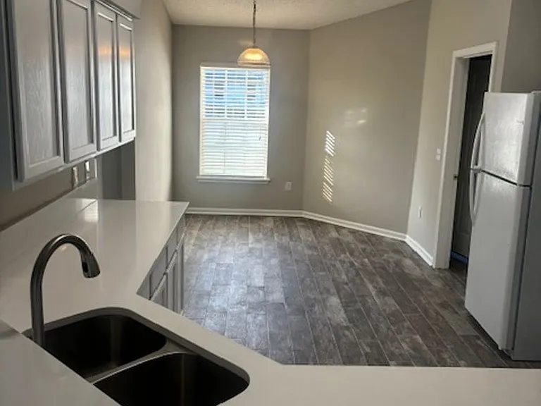 53 Ryder Dr — Photo 2