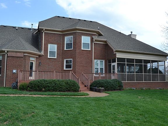 3rd image of 1617 Diamond Dr