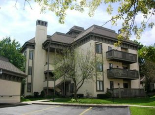 303 E Partridge Ave UNIT I, Independence, MO 64055