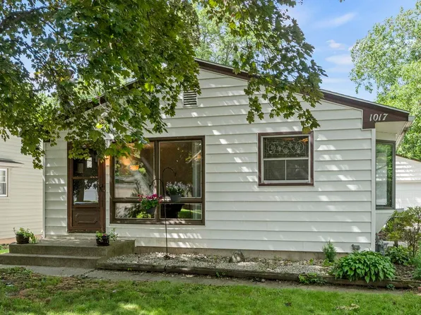 1017 Curdes Ave, Fort Wayne, IN 46805