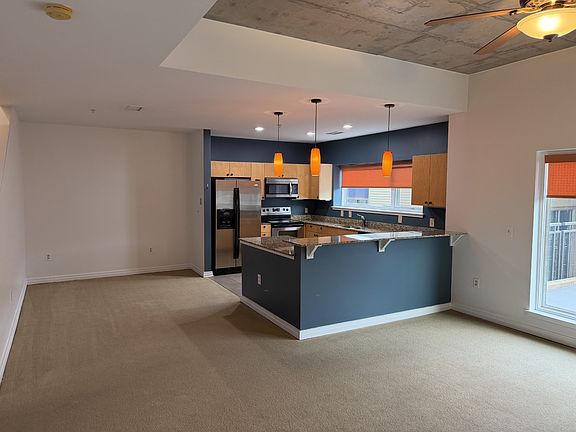 4th image of 1101 18th Ave S APT 206