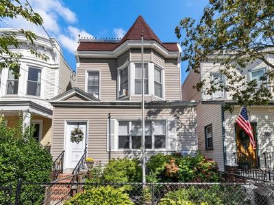 325 E 239th Street, Bronx, NY, 10470