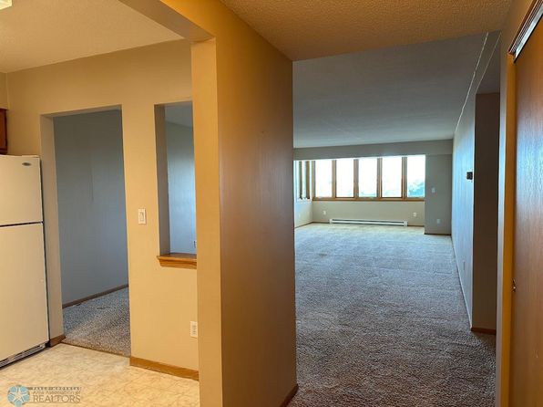 105 3rd St N APT 509, Moorhead, MN 56560