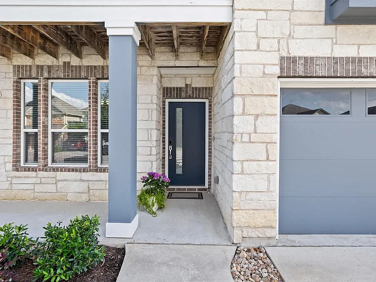 9809 Eloquence Dr — Photo 2
