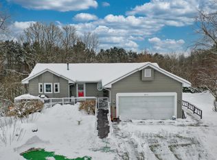 8751 212th St N, Forest Lake, MN 55025