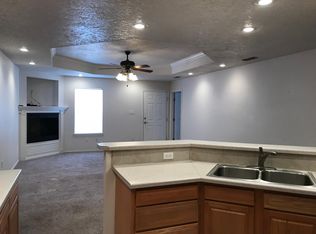 905 Stanton Pl APT B, Clovis, NM 88101