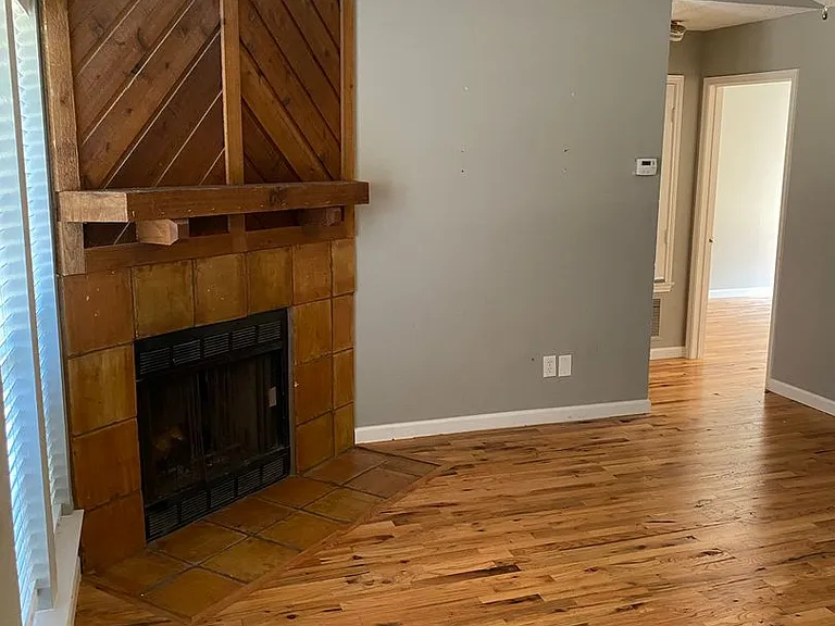 3904 Rye Glen Dr — Photo 2