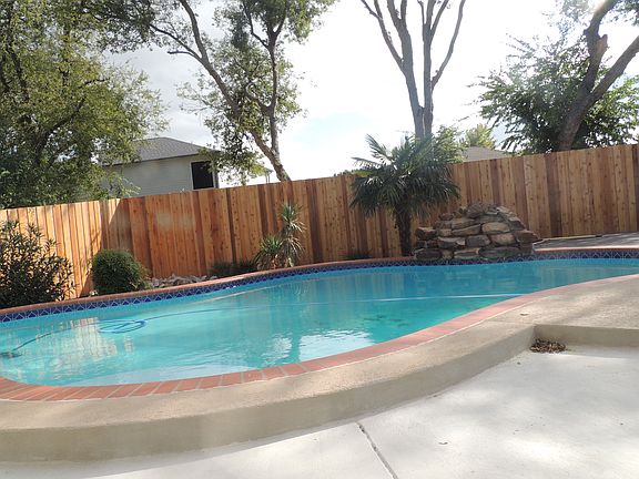 4th image of 2320 Chestnut Dr