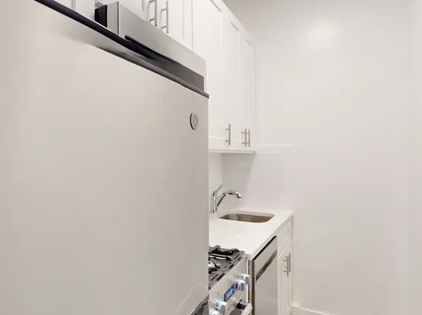 164 East 90th Street image 1 of 9