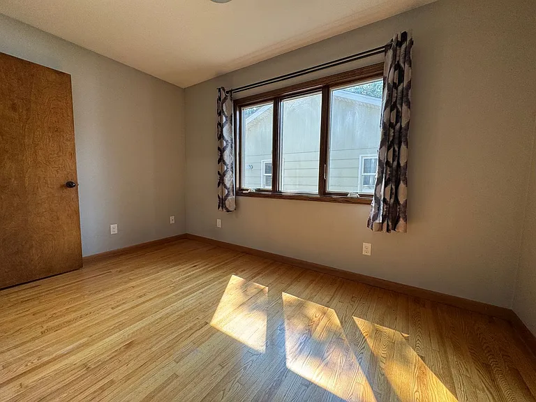 6314 Knox Ave S — Photo 11