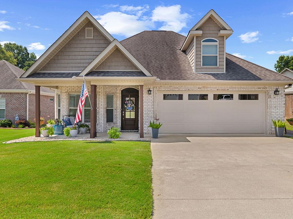 1st image of 304 Andover Dr