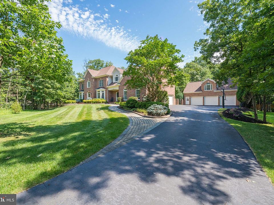 1st image of 6483 Trillium House Ln