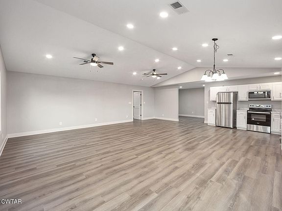 3rd image of 385 Ammons Rd