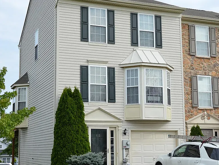 Terrace Dr — Photo 1