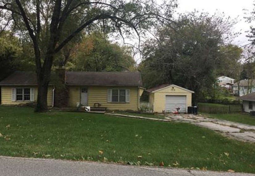 1st image of 1716 S 49th St