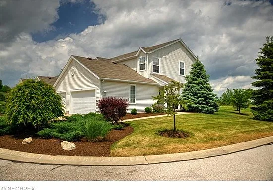 1010 Meadow Run — Photo 3