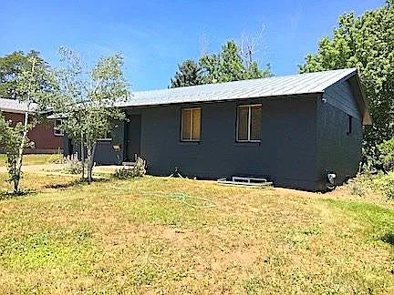 3495 Darley Ave — Photo 2