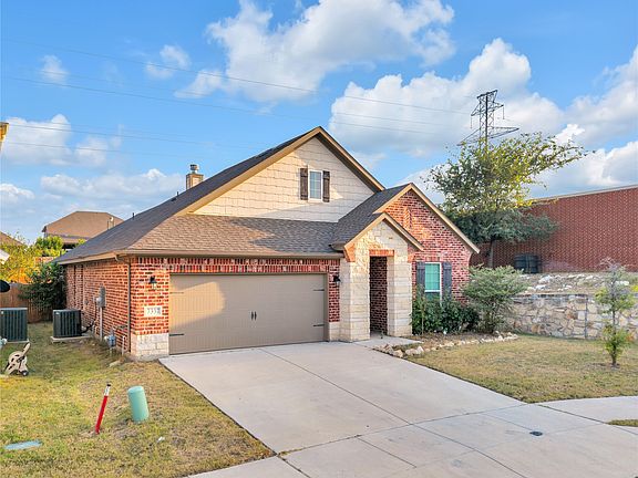 3rd image of 7337 Howling Coyote Ln