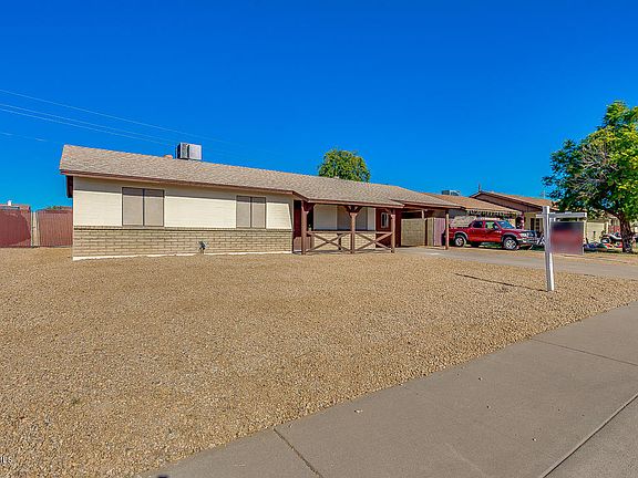 2nd image of 4006 W Desert Hills Dr