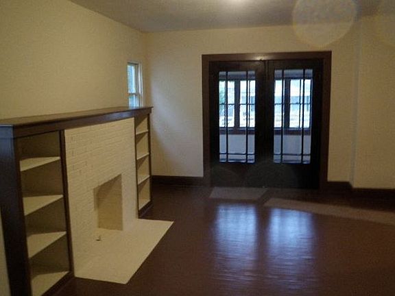 5th image of 19 Woodland Dr