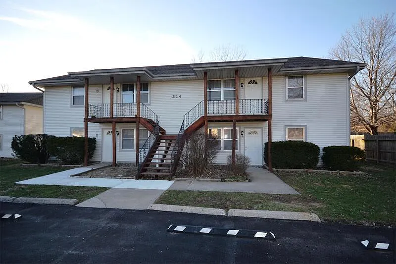 2 bed, 1.0 bath, 750 sqft, $1,150 — Photo 4