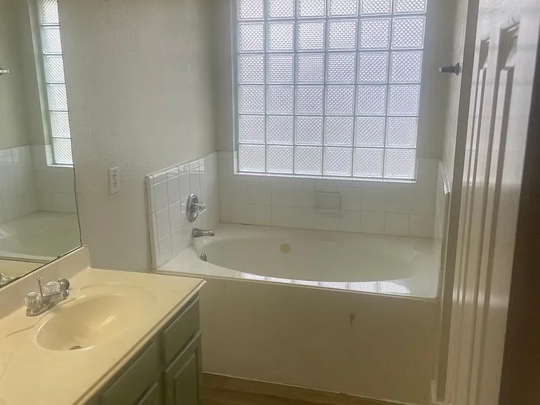 9623 Eagle Eye Ln — Photo 12