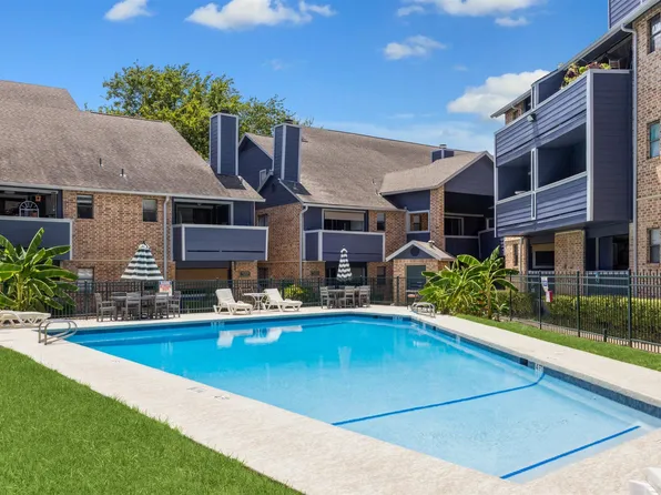 2500 Burleson Rd APT 200, Austin, TX 78741