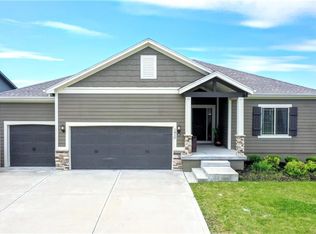 1829 NE Riley Dr, Lees Summit, MO 64086