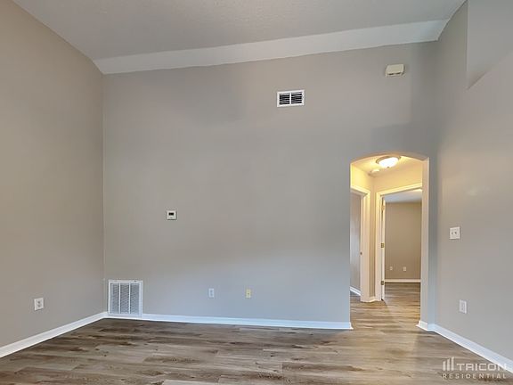 3rd image of 6914 Summer Harbor Ln