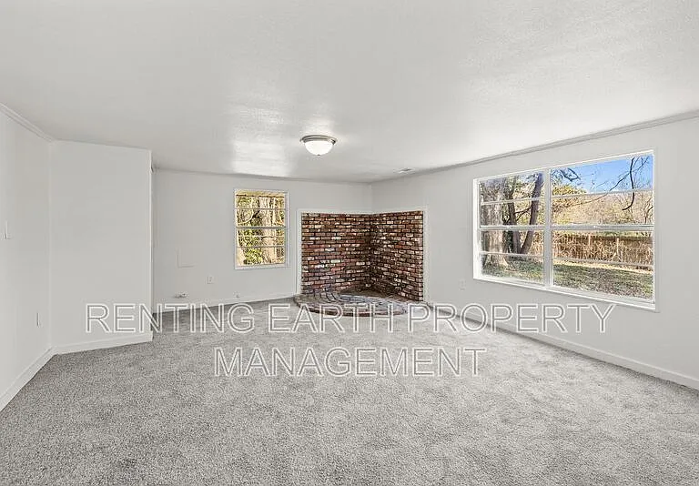 1441 Creel St — Photo 13