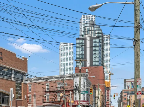 372-74 Summit Avenue image 36 of 46