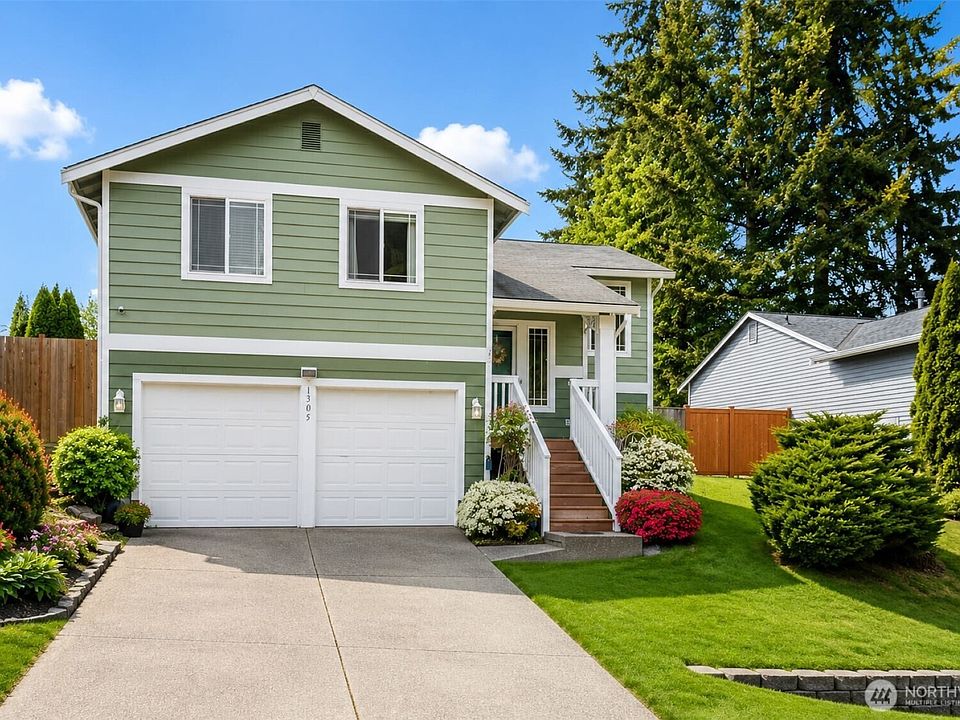 1st image of 1305 185th Street E