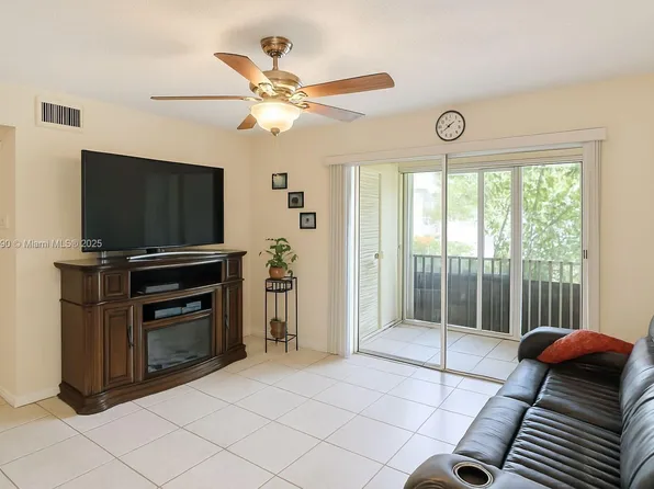 485 NW 210th St APT 104, Miami Gardens, FL 33169