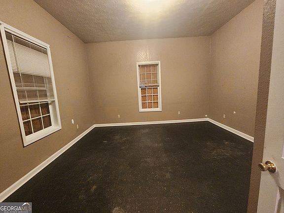3rd image of 2617 3rd Ave