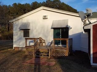 1669 Regent Rd APT 1, Topping, VA 23169