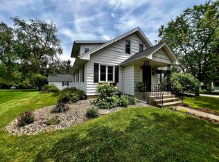 918 1st St, New Glarus, WI 53574