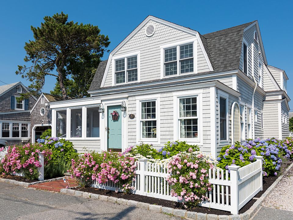 5 Zylpha Road, Harwich Port, MA 02646 | Zillow