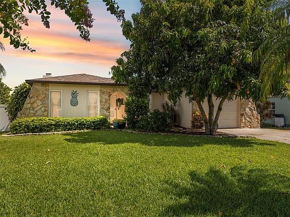 2nd image of 7711 HATTERAS DRIVE