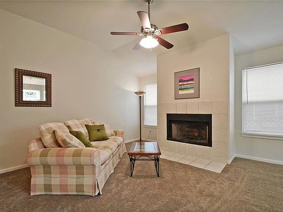 3rd image of 7205 Oak Meadow Dr #A